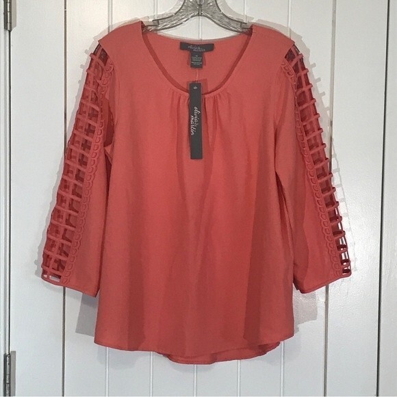 Olivia & Martin Blouse - Picture 5 of 9